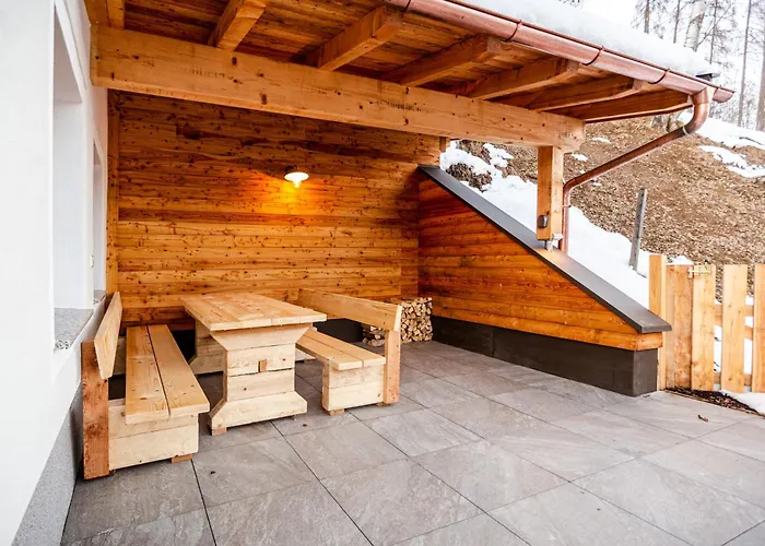 Chalé Troadkasten Unterkoller